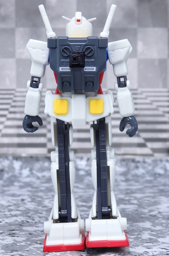 マイクロボッツ RX-78-2 ガンダム レビュー : おもちゃの巣