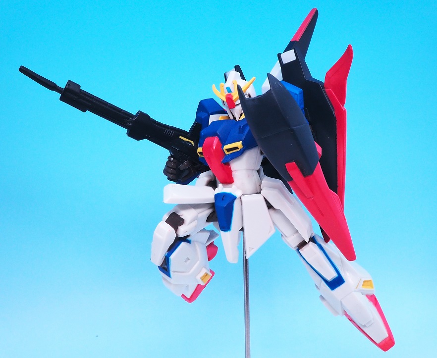 バンプレスト ガンダム組立式ディスプレイフィギュア フライング