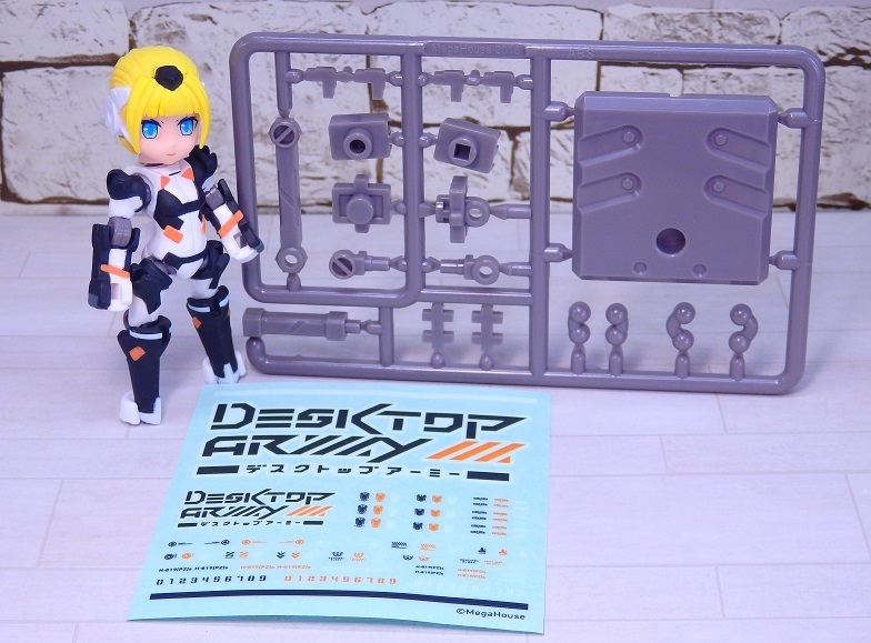 おもちゃの巣 玩具レビュー デスクトップアーミー h 819 pz s クロム 警察無線仕様 レビュー