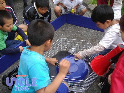 2010_0523ベイブレード0040