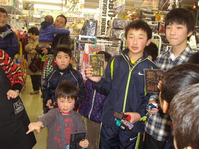 2011_0130ベイブレード0016