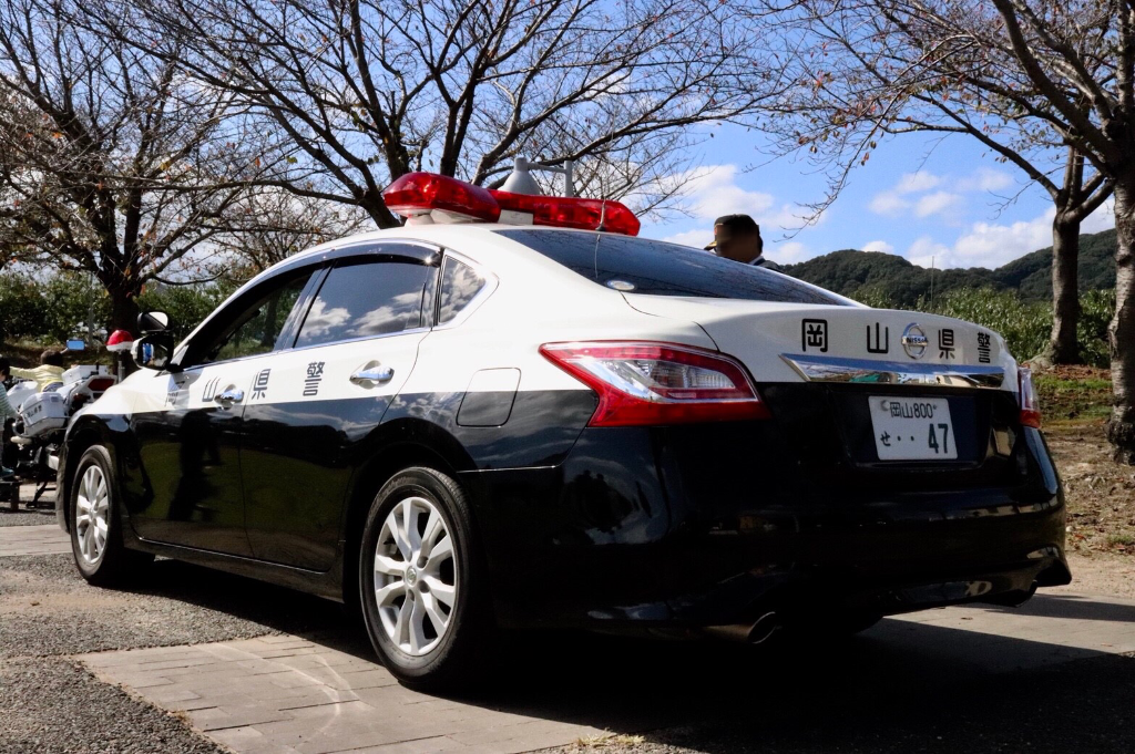 県内1台のティアナ 晴れパトの趣味部屋