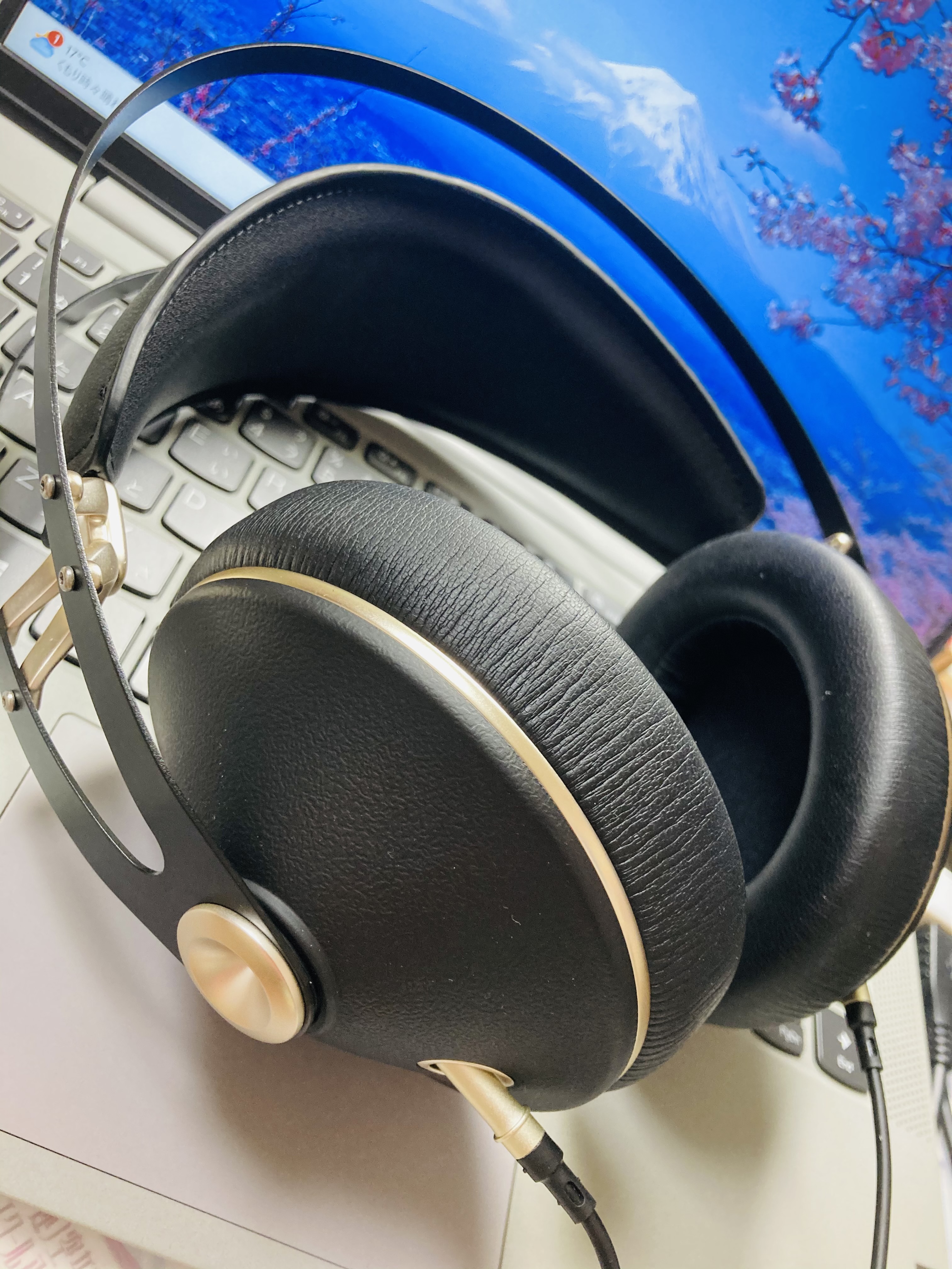 美品 外箱あり Meze 99Neo ヘッドホン 99Classics - Meze Audio | 完実電気オンラインショップ