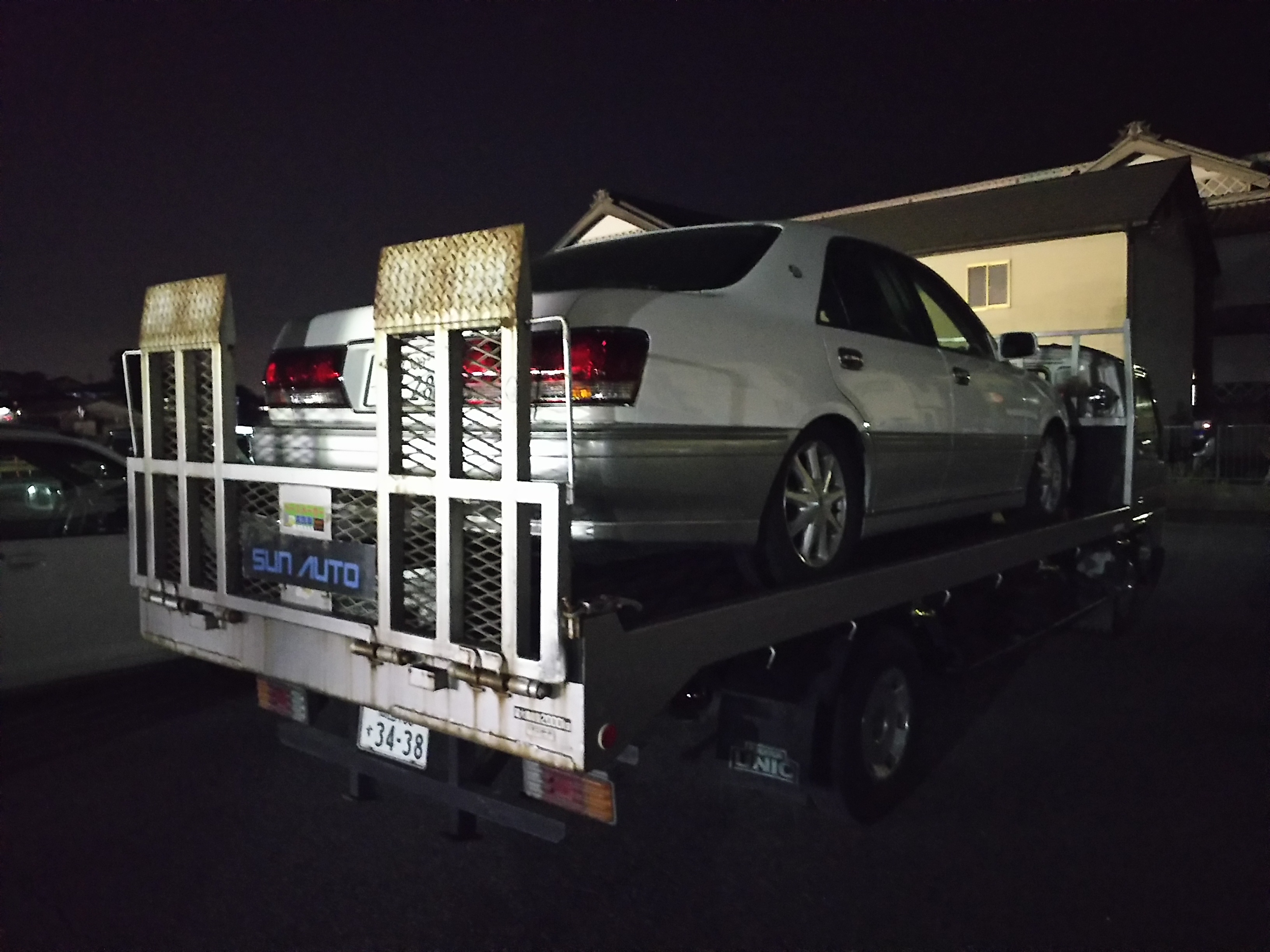 廃車買取 クラウンアスリート 車屋の店長ののんきな一日