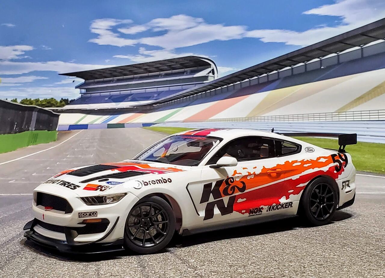 TAMIYA FORD MUSTANG GT4 K&N Racing Finished. : BACK YARD