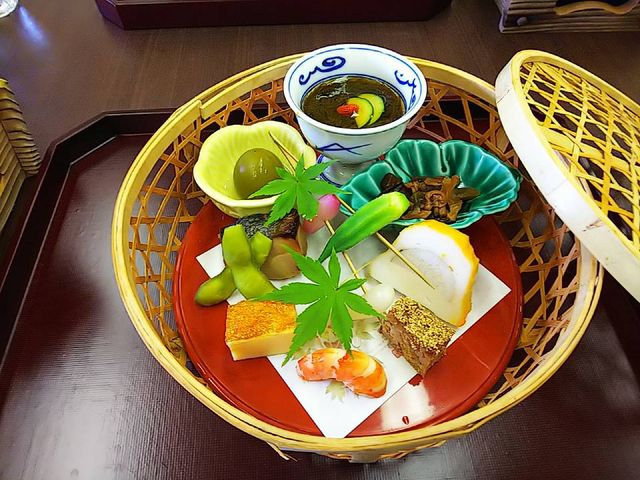 今日から秋 由志園で昼食 日記 新 サンデーkuぼちぼち絵日記 今日から秋 由志園で昼食 日記 新 サンデーkuぼちぼち絵日記