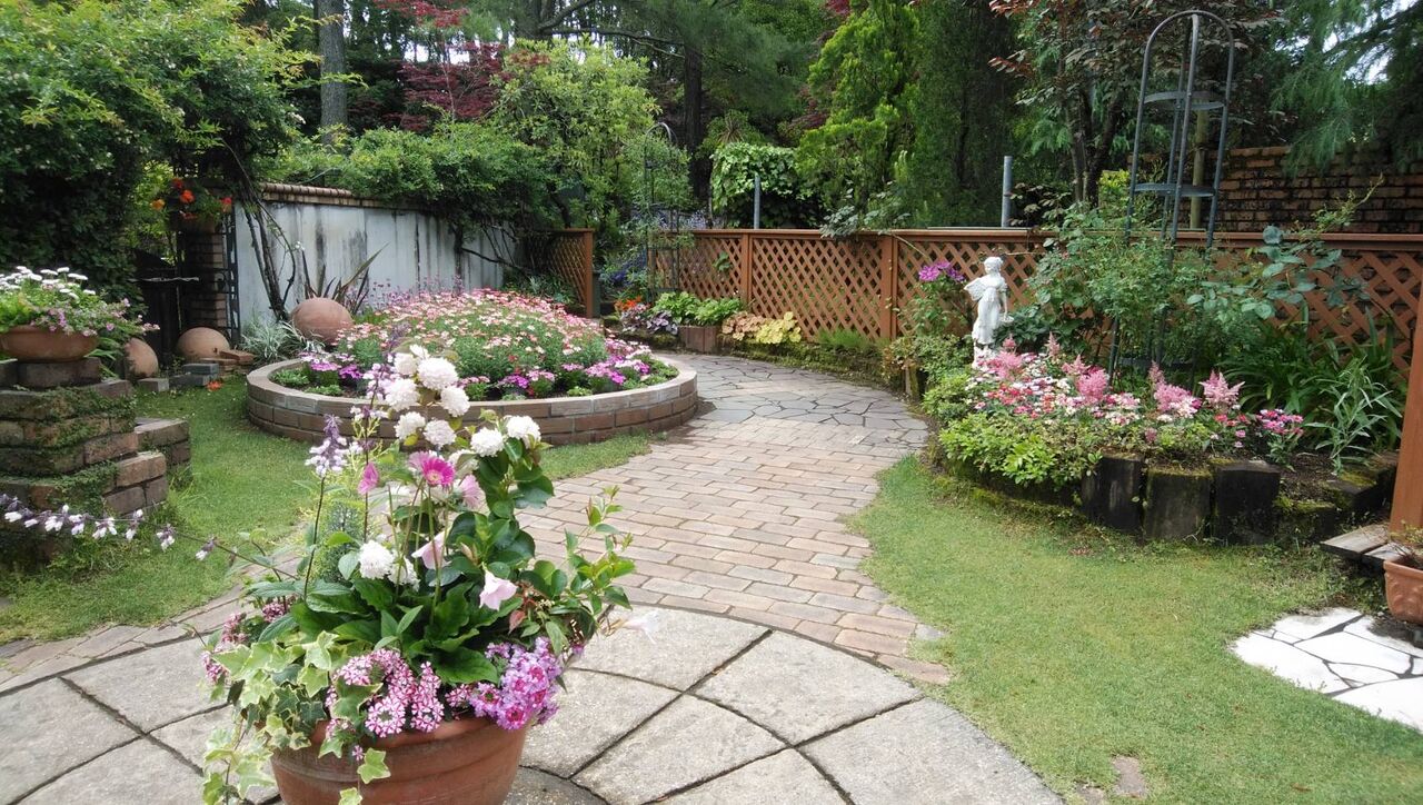 フローランテ宮崎 庭づくり見本園の植え替え オープンガーデン サン フラワー宮崎 活動報告 フローランテ宮崎 庭づくり見本園の植え替え オープンガーデン サン フラワー宮崎 活動報告