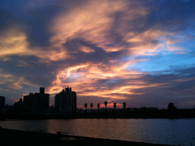 紫立ちたる雲 写真と釣りと人生についてのブログ