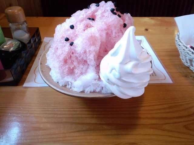 コメダ珈琲店 カインズ伊勢崎店 すいかかき氷 ソフト 外食したら画像をupするブログ コメダ珈琲店 カインズ伊勢崎店 すいかかき氷 ソフト 外食したら画像をupするブログ
