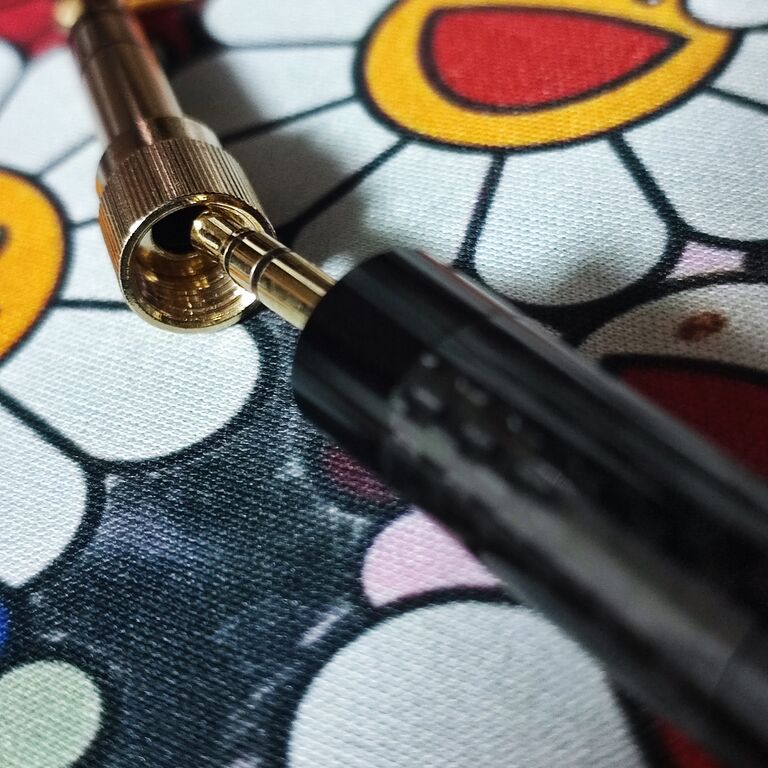 ucotech RE-3を買ったけどポジションが安定しない : イマニミテオレ