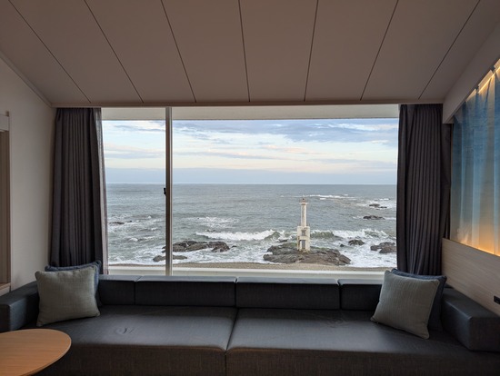 PXL_20251127_065918789