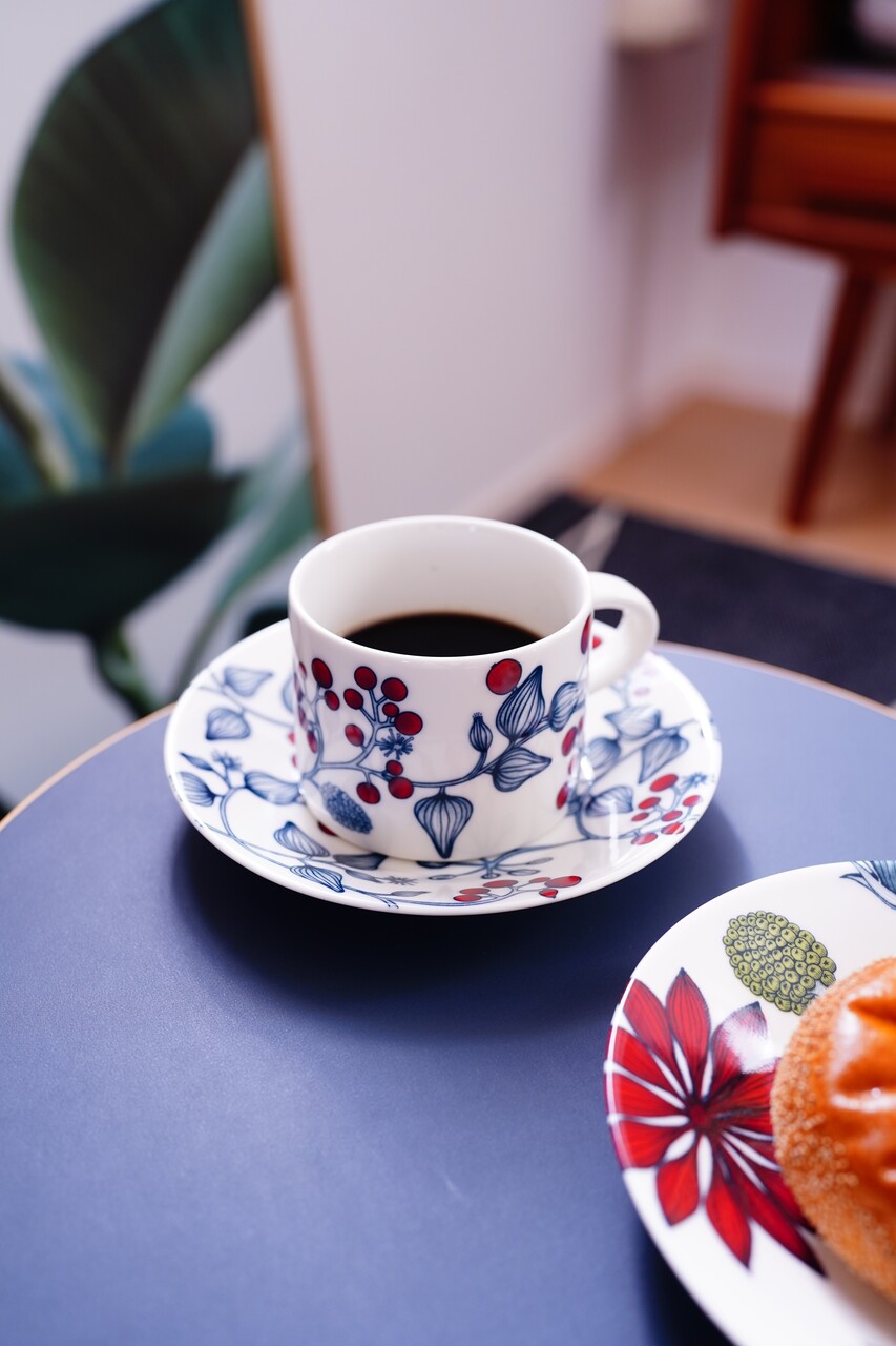 アラビア ルノ フロストベリー ティーカップ＆ソーサー　２客セット アラビア ルノ ティーカップ&ソーサーフロストベリー2客セット