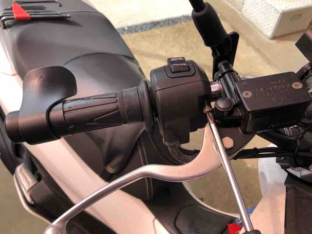 Pcxちゃん アクセルワイヤー注油 Norizou の Blog Pcxちゃん アクセルワイヤー注油 Norizou の Blog
