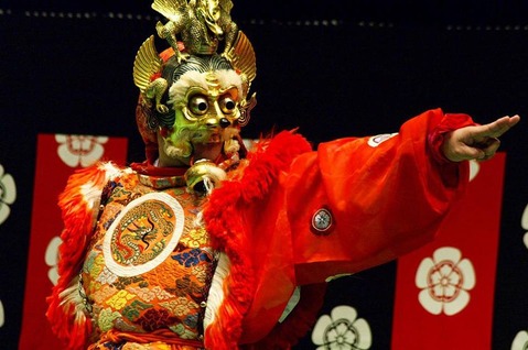 11896052_860343757393219_439207627645682955_n