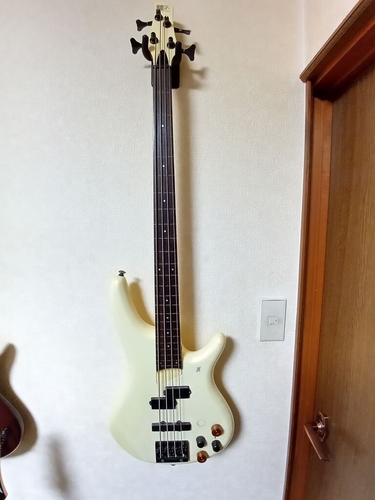 Ibanez SR-600 (1990) : HOTELAdriano
