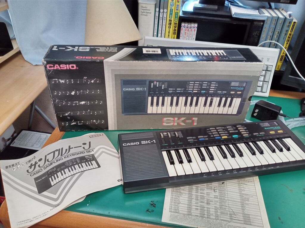 CASIO サンプルトーン SK-1 : HOTELAdriano CASIO サンプルトーン SK-1 : HOTELAdriano