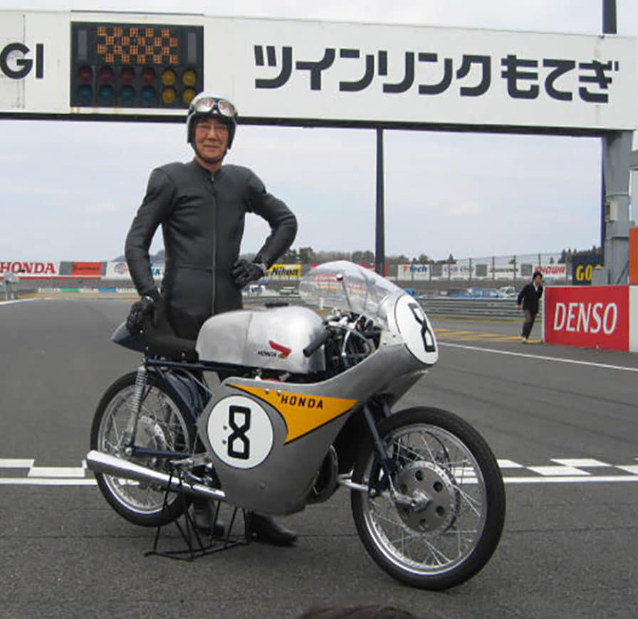 本田宗一郎さんの墓参2023 : スーパーカブ中心生活