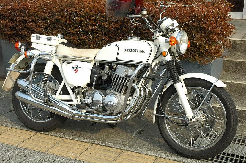 HONDA CB750FOUR 白バイ&スーパーカブ50 HONDA CB750FOUR 白バイ&スーパーカブ50 - メルカリ
