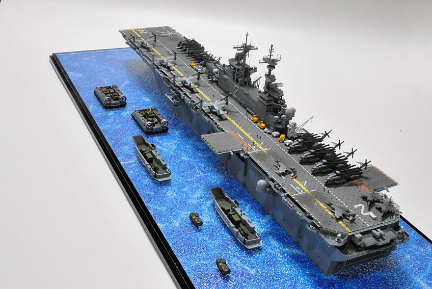1/700 米海軍 ワスプ級強襲揚陸艦 エセックス LHD-2 : 多摩工房 1/700 米海軍 ワスプ級強襲揚陸艦 エセックス LHD-2 : 多摩工房