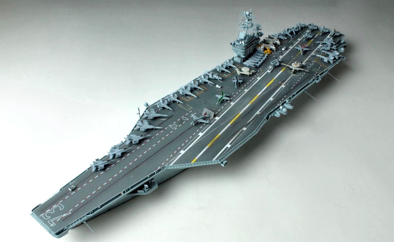 1 700 米海軍空母 Cvn 73 ジョージ ワシントン 横須賀基地 多摩工房 1 700 米海軍空母 Cvn 73 ジョージ ワシントン 横須賀基地 多摩工房