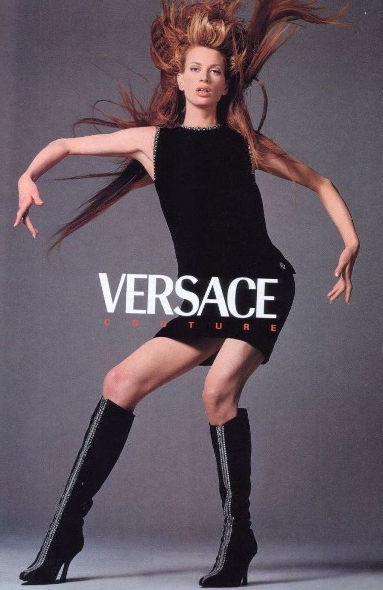 クリステンの広告 ヴェルサーチ Versace の広告 Supermodelgossip スーパーモデルゴシップ
