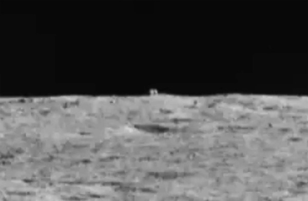 moon-mystery-house-china2