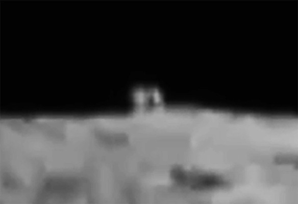 moon-mystery-house-china_thum800