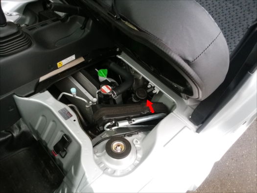 キャリィの初エンジンオイル交換 1143 柏崎便利屋さぽーと スタッフブログ