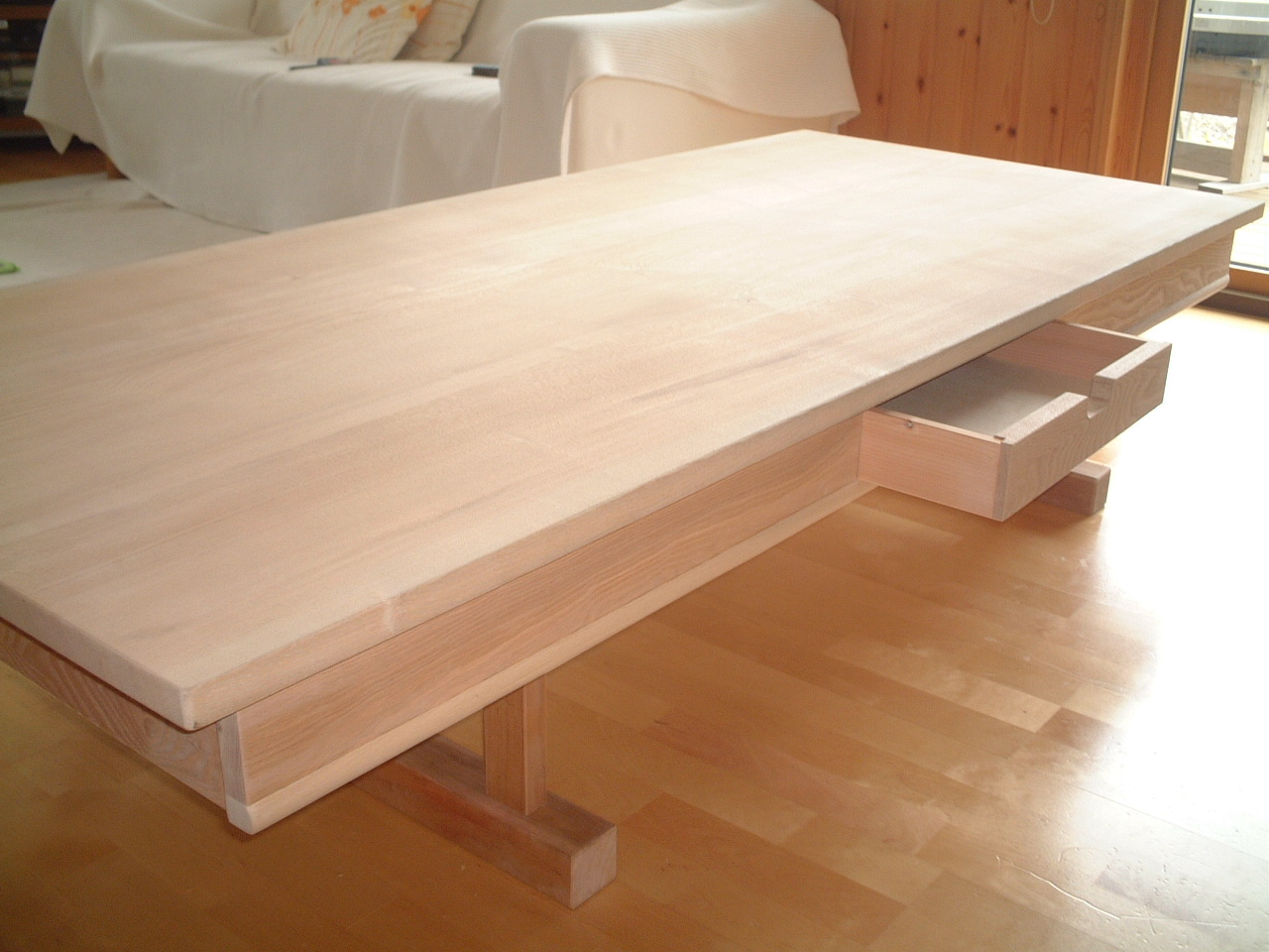タモダイニングテーブル : 天然ムク家具とナチュラル空間のレンタルスペース すっぴん家具 マルタ