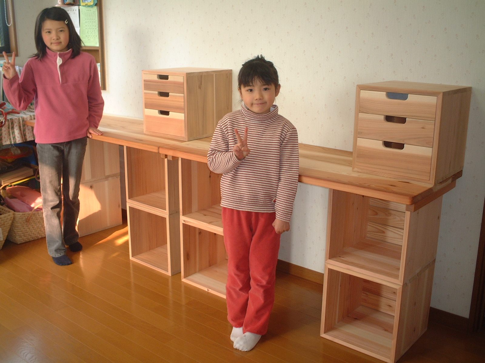 学習机 納品後 おひろめ 天然ムク家具とナチュラル空間のレンタルスペース すっぴん家具 マルタ