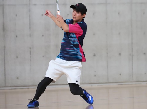 EBFEAC33-00DF-4F01-9834-07480762B13B