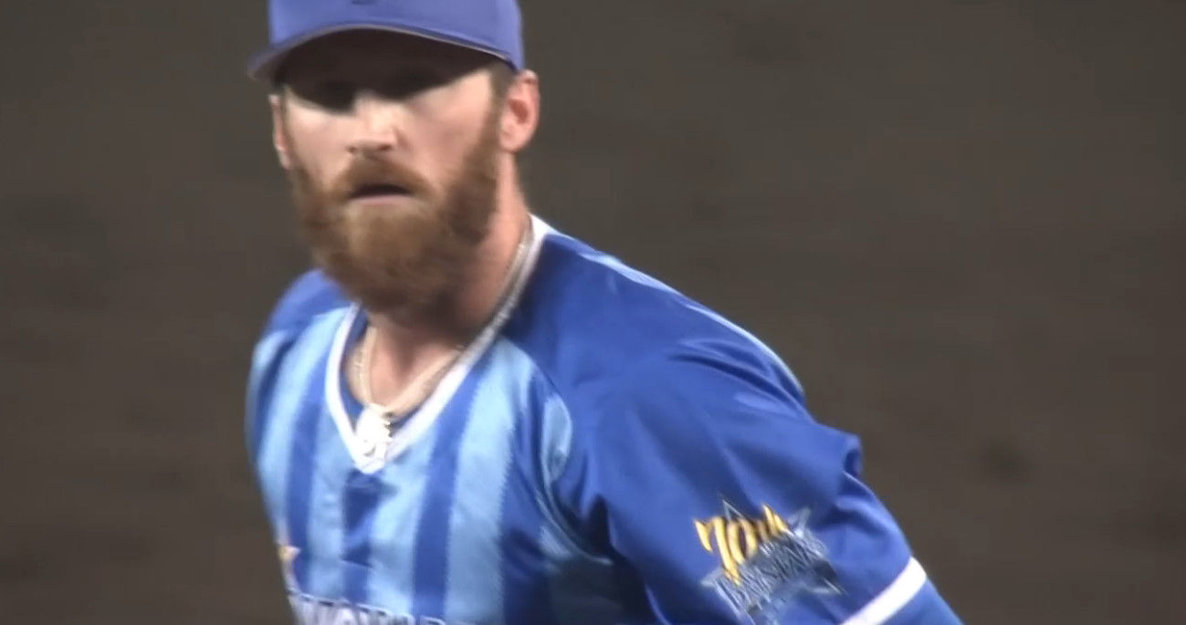 壊れた戦車 パ ッ ト ン 戦 車 団 押し出し四球