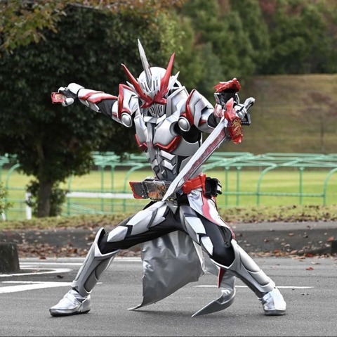 仮面ライダーセイバードラゴニックナイトについての海外の反応 特攻訳 海外の反応ブログ
