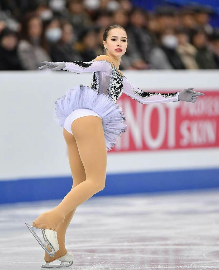 ザギトワ　エロ 