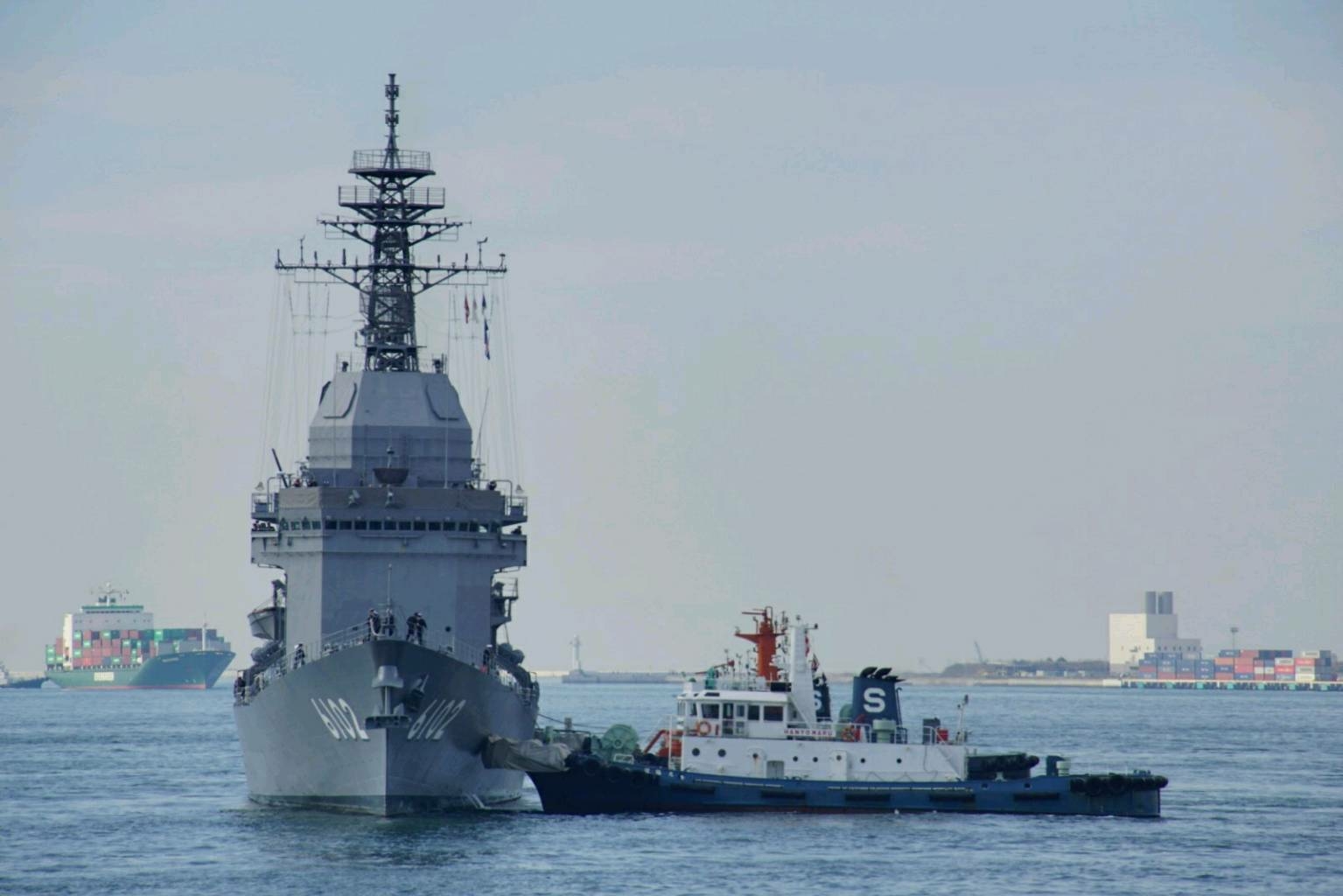 試験艦 あすか 大阪港入港 18 11 17 すーさんの艦活日記 試験艦 あすか 大阪港入港 18 11 17 すーさんの艦活日記