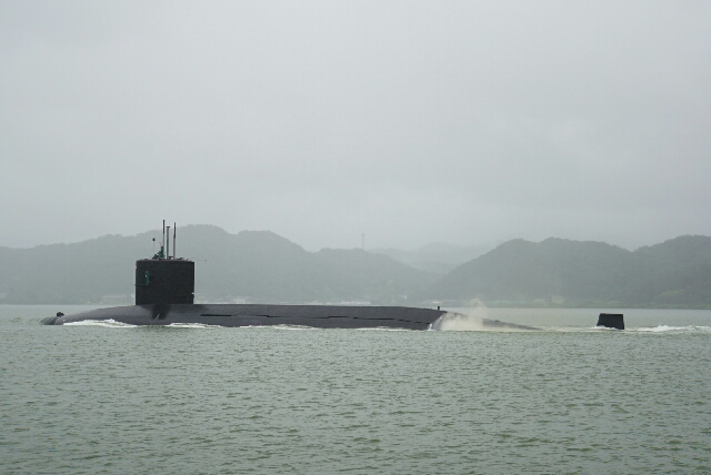 練習潜水艦「あさしお」舞鶴湾往路② 2016/7/15 : すーさんの艦