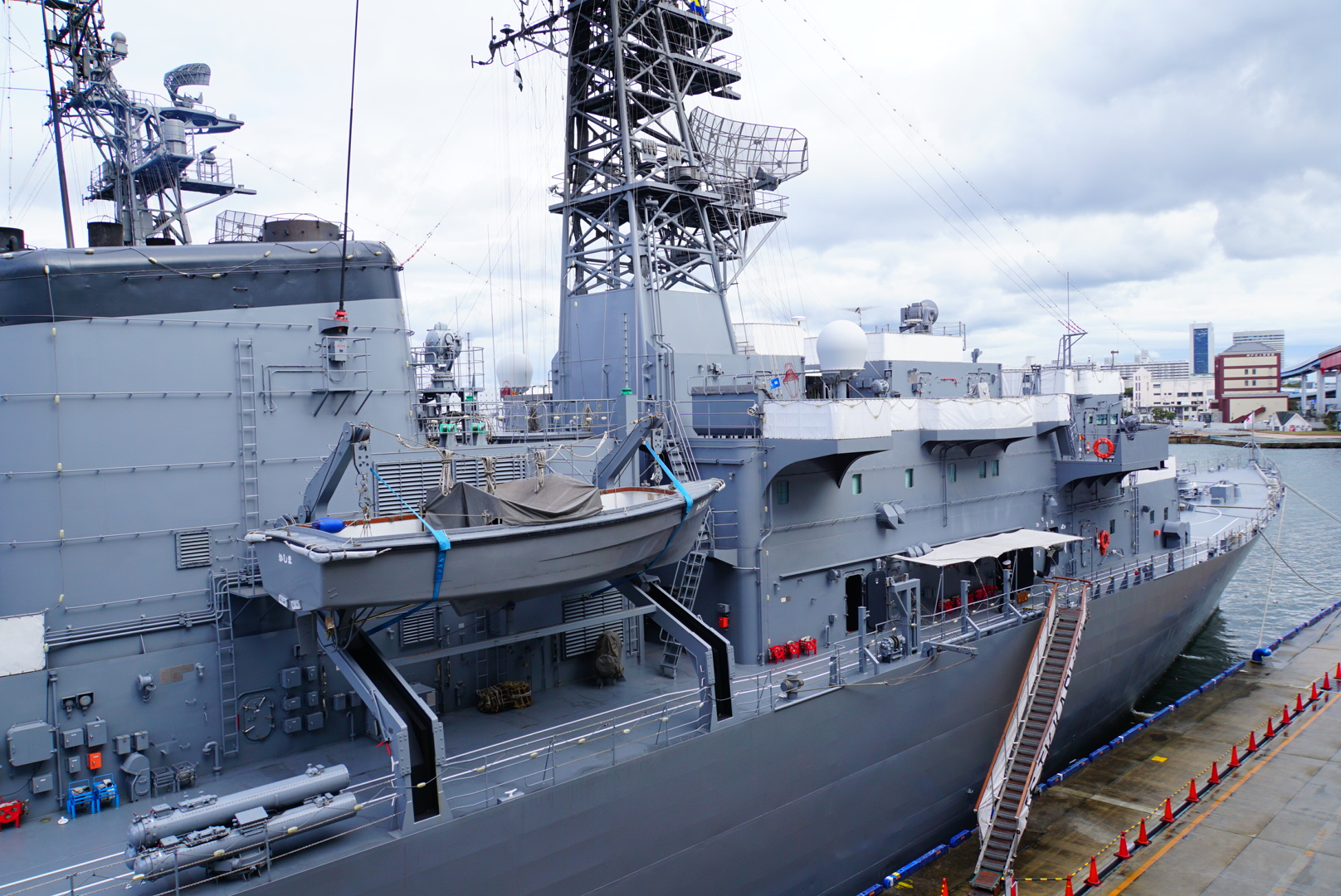 練習艦隊17 練習艦 かしま 護衛艦 はるさめ 練習艦 やまゆき 神戸港寄港中 17 3 21 すーさんの艦活日記