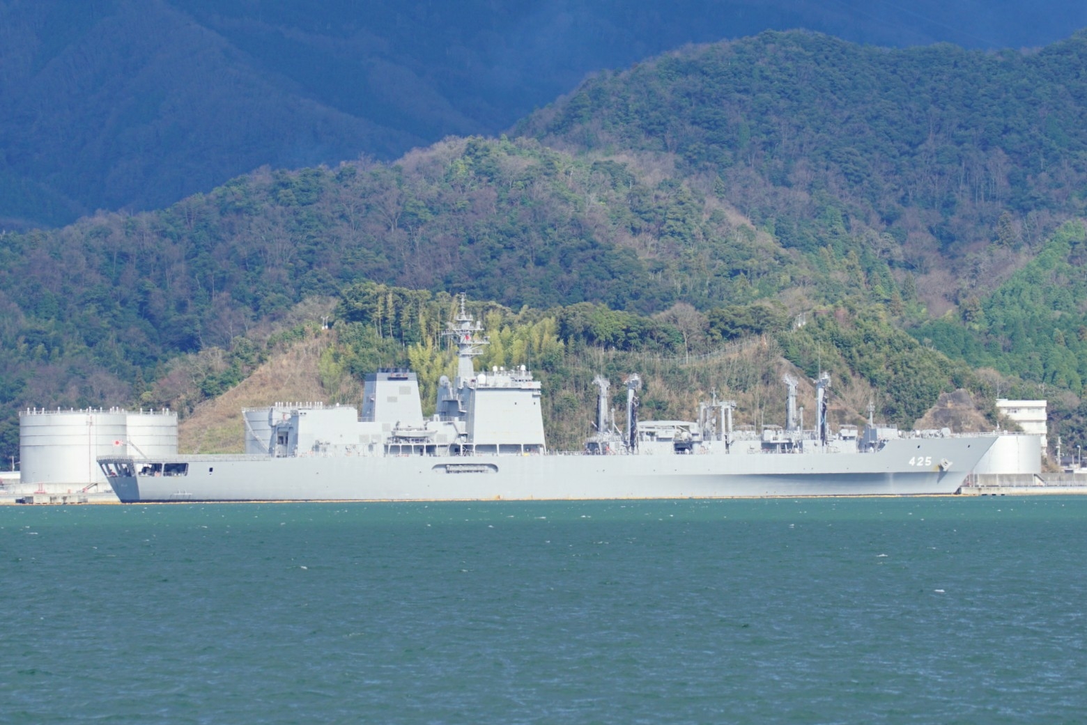 補給艦 ましゅう 大波燃料庫出港 1 10 すーさんの艦活日記