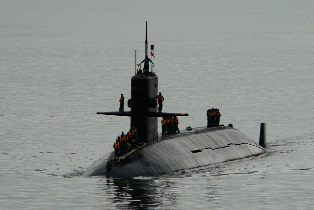 練習潜水艦「あさしお」舞鶴基地入港 2016/7/15 : すーさんの艦活日記