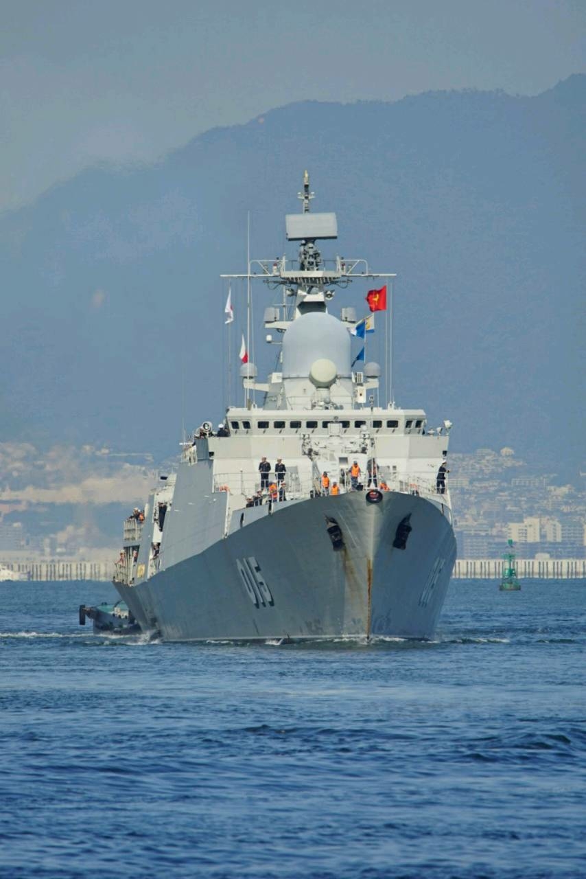 ベトナム海軍フリゲート チャン フン ダオ 堺泉北港入港 18 10 3 すーさんの艦活日記 ベトナム海軍フリゲート チャン フン ダオ 堺泉北港入港 18 10 3 すーさんの艦活日記