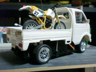 R/Cスズキキャリィ(軽トラR/C「ACT-K」改(シャーシ換装)) : SUZUDAS