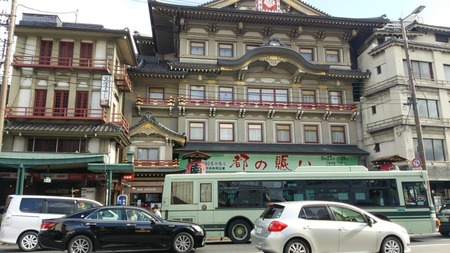 srF-ud22