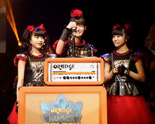 Babymetal ヘドバン編集長がbmと共に映りこむ 動画 メディア情報 Babymetalの使徒