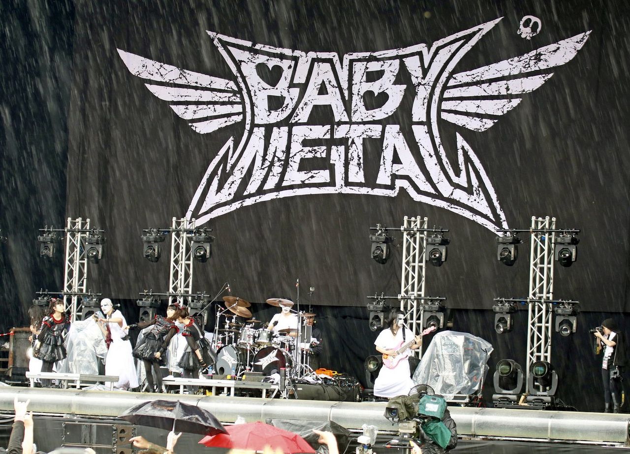 Babymetal 雨の中のモッシュピット 英 ダウンロード セトリ順ファンカム動画 Babymetalの使徒 Babymetal 雨の中のモッシュピット 英 ダウンロード セトリ順ファンカム動画 Babymetalの使徒