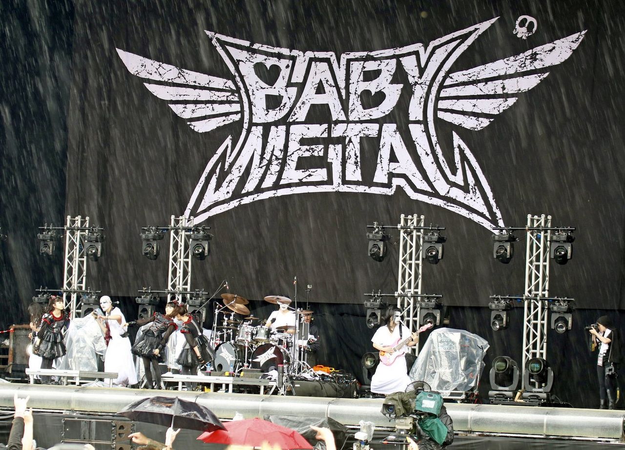 Babymetal 雨の中のモッシュピット 英 ダウンロード セトリ順ファンカム動画 Babymetalの使徒