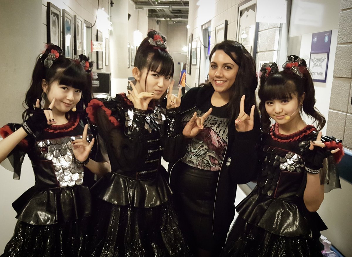 Babymetal 現地広報さんとのズッ友写真公開 Babymetalの使徒