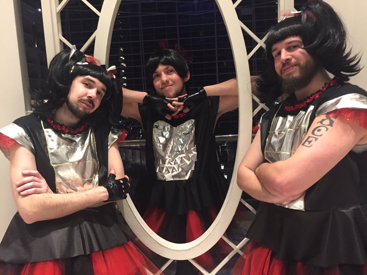 Babymetal 海外のベビメタコスプレおっさん3人組の破壊力が凄い Babymetalの使徒 Babymetal 海外のベビメタコスプレおっさん3人組の破壊力が凄い Babymetalの使徒