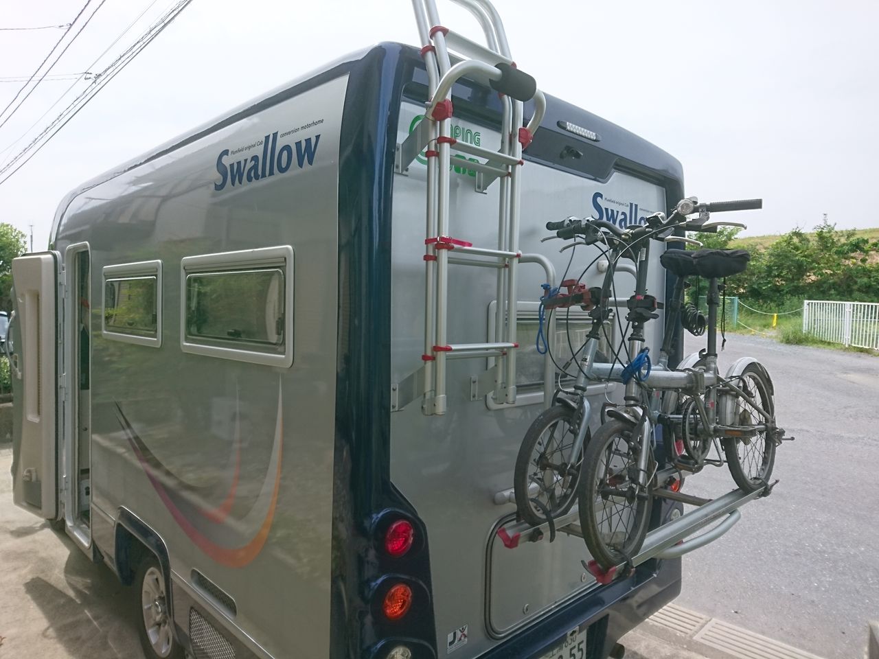 キャンピングカー快適化 備品 プレアデス号のカヤック用のルーフキャリアの試用とキズ付き防止用のマット自作 烟霞淡泊