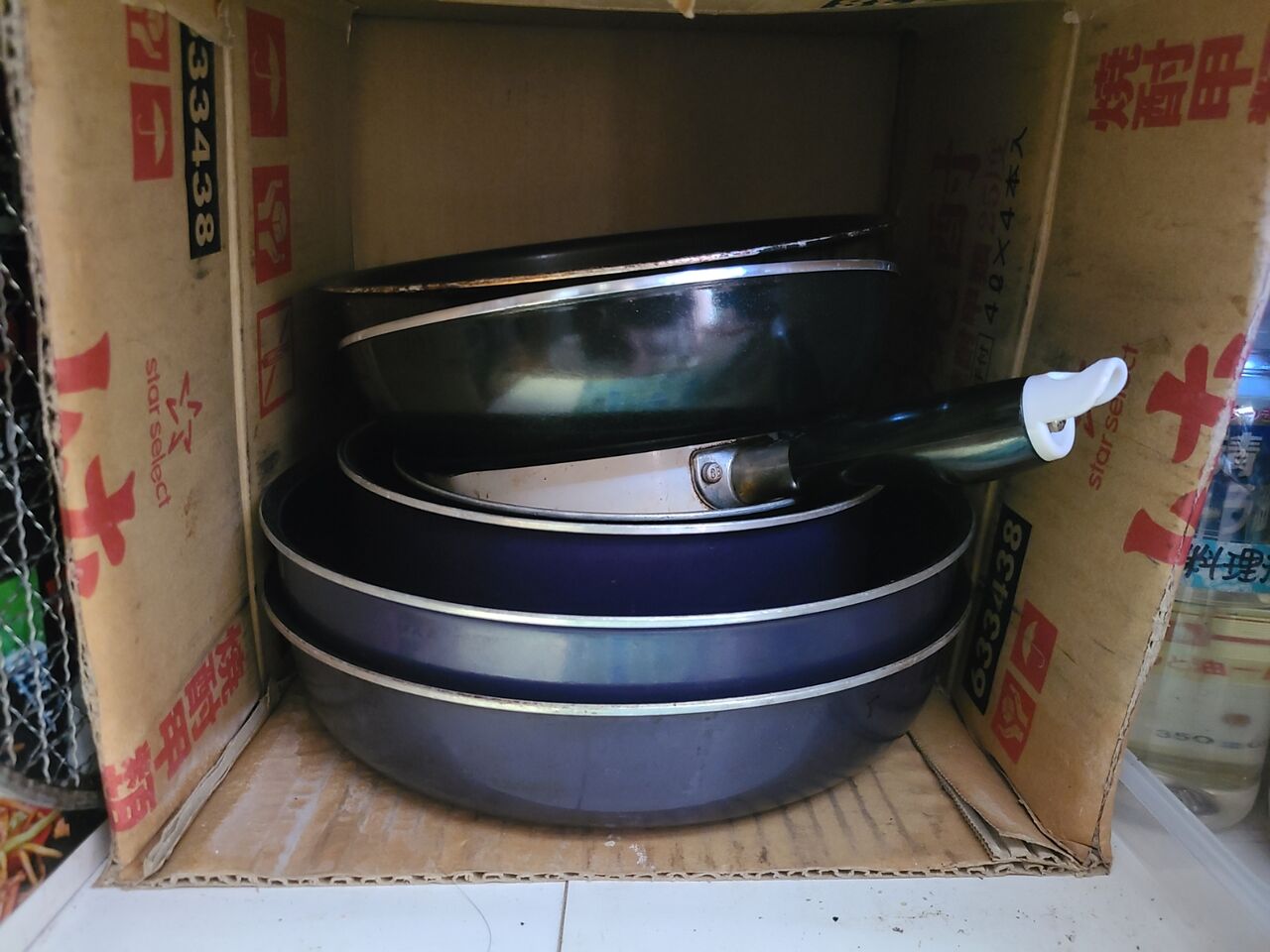 キャンピングカー快適化 備品 プレアデス号搭載の柄無しフライパンの新調 烟霞淡泊