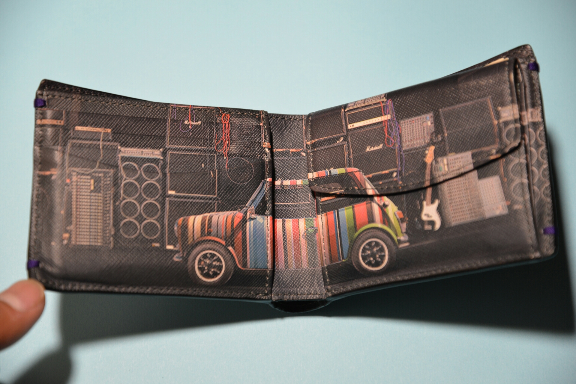 ポール スミス カメラと車のブログ